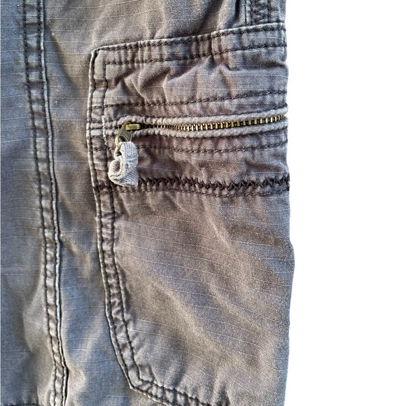 Eddie Bauer Cargo Capris Dark Steel Gray Size 6 Petite - Picture 7 of 10